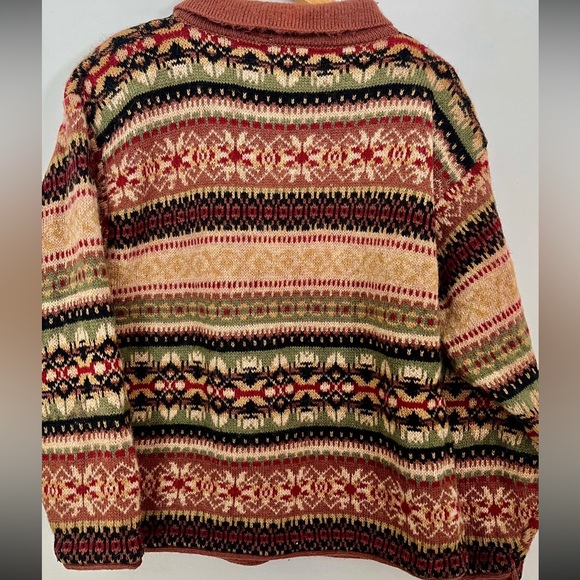 Multicolor Patterned Women's Sweater - Picture 2 of 2